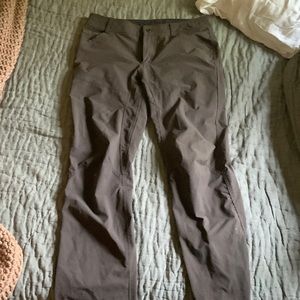 Men’s Kuhl pants